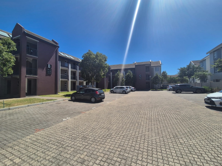 To Let 2 Bedroom Property for Rent in Buh Rein Estate Western Cape